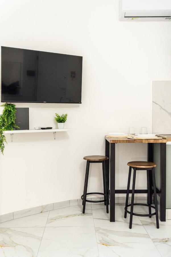 Dimora Bianca Apartment คาตาเนีย ภายนอก รูปภาพ